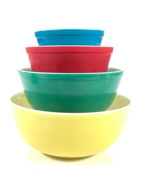 Vintage PYREX Nesting Mixing Bowl Set Complete Primary Colors made in USA